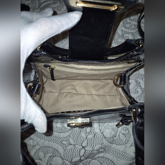 Brahmin Black and Gold Adrian Satchal - Picture 4 of 7